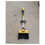 DeWalt Snow Shovel