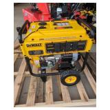 DEWALT 10000 / 8000-Watt Gas Portable Generator