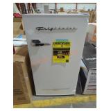 Frigidaire 3.2cu.ft. Retro Refrigerator