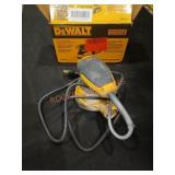 DeWalt 5" Variable Speed Hook & Loop Random Orbit