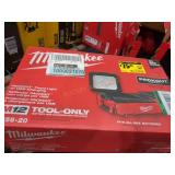 Milwaukee M12 Flood Light