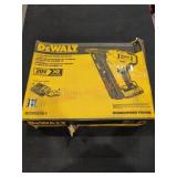 DeWalt 20V MAX 15Ga Angled Finish Nailer
