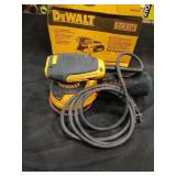 DeWalt 5" Variable Speed Hool & Loop Random Orbit
