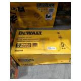 DeWalt 20V Tripod Light