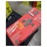 Milwaukee M12 Subcompact 3/8 " Drill Kit