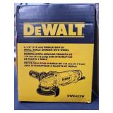 DeWalt 4-1/2 Small Angle Grinder w Wheel