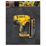DeWalt 20V 16GA Angle Nailer