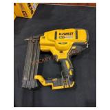 DeWalt 20V 16GA Finish Nailer: Grade: B-