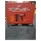 Milwaukee M18 18 Gauge Brad Nailer