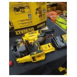 DeWalt 20v 15ï¿½ coil roofing nailer kit