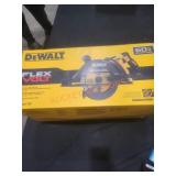 Dewalt FLEX VOLT 7 1/4" Worm Drive