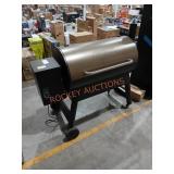 Traeger Pro Series 34-Pellet Grill and Smoker in