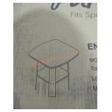 End table/ nightstand