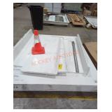 Delta shower surround walls