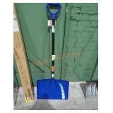 SnowJoe 18" Snow Shovel