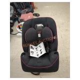 Cosco Kids Carseat