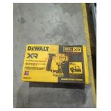 DeWalt 20v 18 ga narrow crown stapler kit