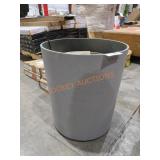 Vigoro 13" & 16" Clovis Planters