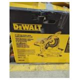 DeWalt 12" double bevel sliding compound mitersaw