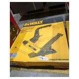 DeWalt 2-n-1 Flooring Tool