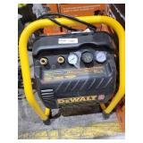 Dewalt 2.5 Gallon Air Compressor
