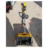 DeWalt 20V MAX Snow Shovel