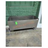 Metal wash tub on wheels