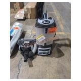 Shark Deluxe Lift-Away Vacuum