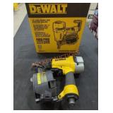 DeWalt Pneumatic 15ï¿½ Coil Siding/Fencing Nailer