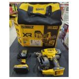 DeWalt 20v 15ï¿½ Coil Roofing Nailer Kit  (Grade: