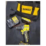 DeWalt 20v 1/2" Drill Driver Kit
