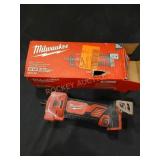Milwaukee M18 Cut Out Tool