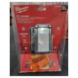 Milwaukee M18 Compact Folding Flood Light with