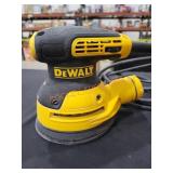DeWalt 5" Hook&Loop Orbit Orbit Sander