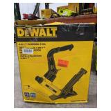 DeWalt 2-In-1 Flooring Tool