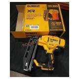 DeWalt XR 20V Straight Finish Nailer