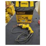 DeWalt Corded 3/8" Corded Chuck Drill Kit