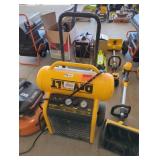 DeWalt 4.5 gal air compressor