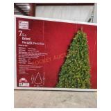 7.5ft Oxford Pine LED Pre-lit Tree