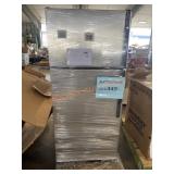 GE Refrigerator with Top Freezer