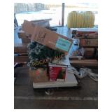 (1)6ft foldable table, artificial christmas