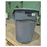 Brute Rubbermaid 44Gal. Trash Can, No Lid