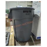 Brute Rubbermaid 44Gal Trash Can, No Lid