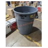 Brute Rubbermaid 44Gal. Trash Can, No Lid