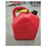 1 5 gal red gas can