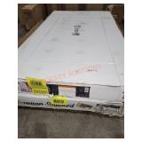 60"ï¿½30" Shower Base & Curved Shower Wall