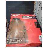 Milwaukee pull over hoodie XL brown