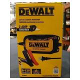 Dewalt 2AMP Charger