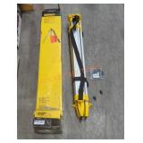DeWalt Heavy Duty Construction Tripod (Grade: B-)