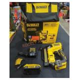 DeWalt 20v 23GA Pin Nailer Kit (Grade: A)
